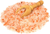Image of Gourmet Himalayan Salt - Medium grain crystals with a wooden scoop